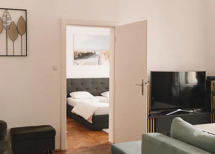 Landstrasse Retreat - Stylish & Spacious 2 Bd For 8 Guests Apartment Wien